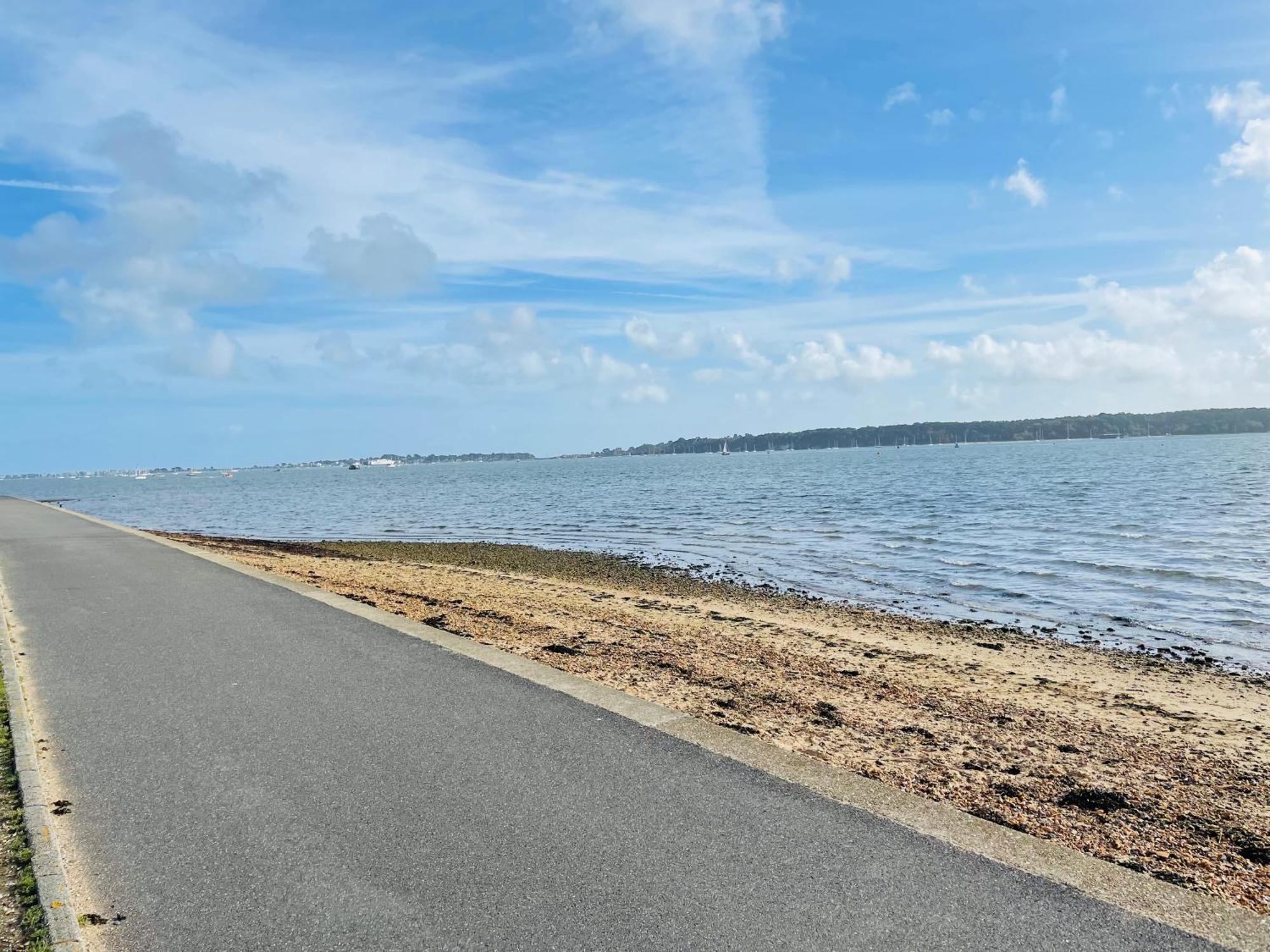 Brownsea Island View Penthouse Apartment พูล ภายนอก รูปภาพ